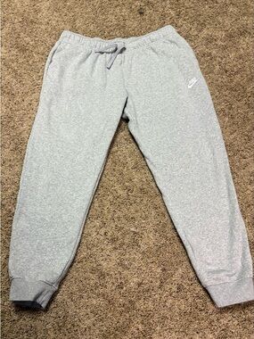 Nike Women’s ' Grey Sweatpants